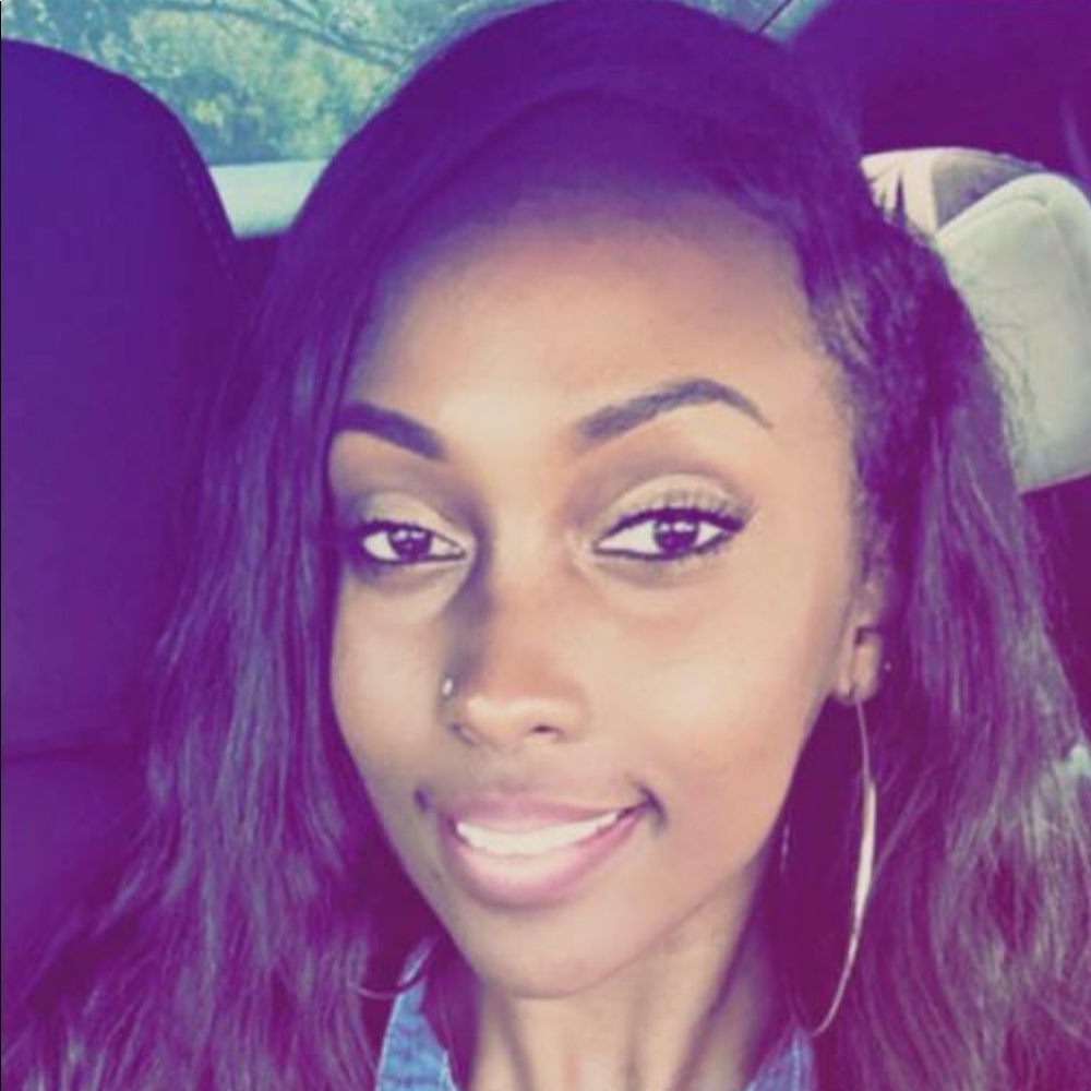 Meet your Posher, Ashley